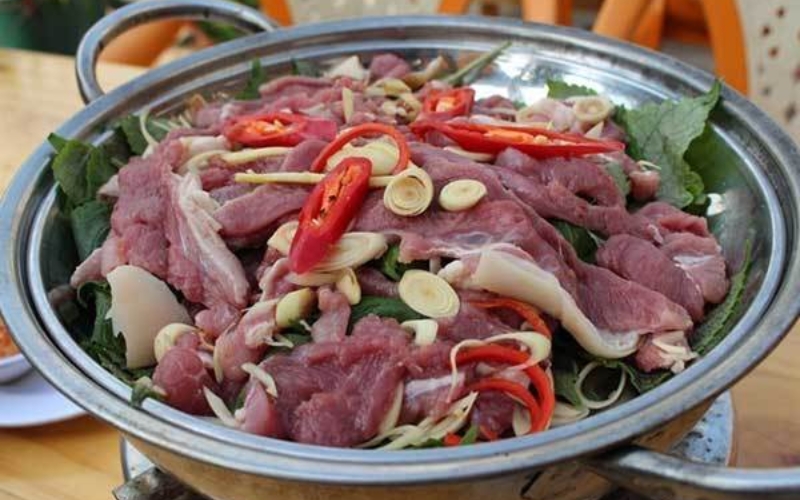 Cách làm thịt chó hấp sả gừng chuẩn vị