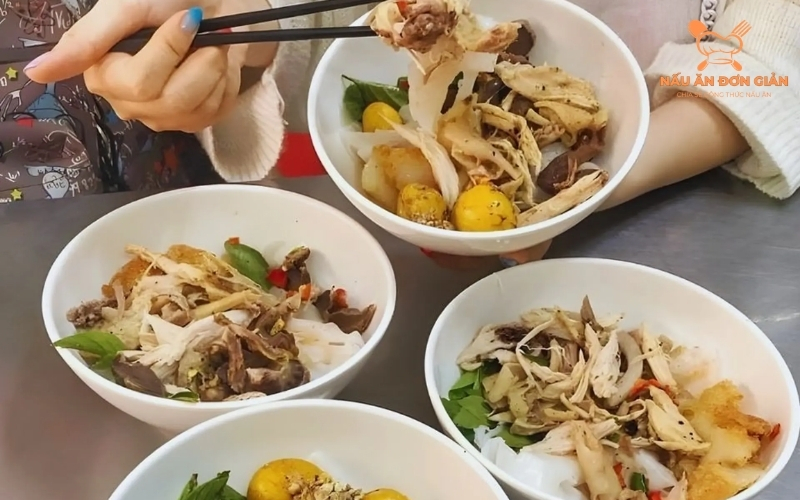 Bánh ướt lòng gà