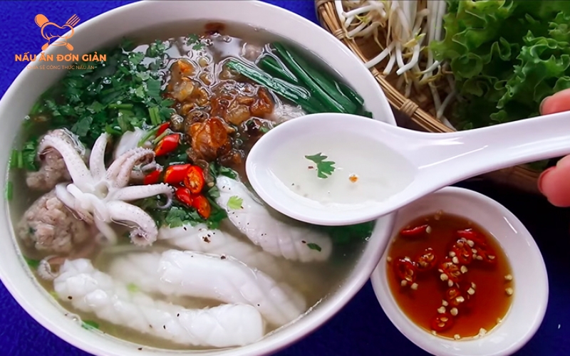 Hủ tiếu mực tươi